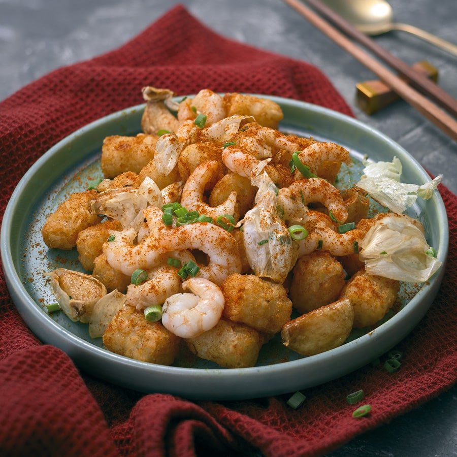 TATER TOTS & CHILI SHRIMPS